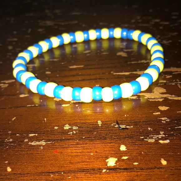 Beaded Choker - Picture 3 of 4