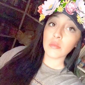 Meet your Posher, Alexis