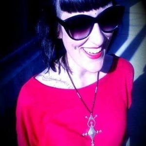 Meet your Posher, Leah