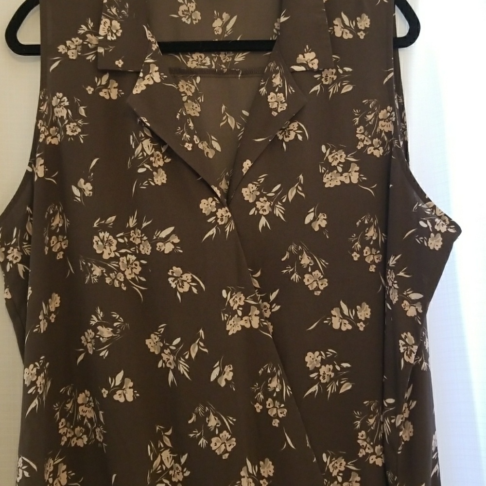Floral,  wrap-top, blouse - Picture 3 of 5