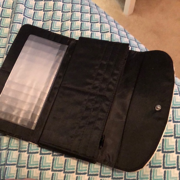 Wallet - Picture 2 of 3