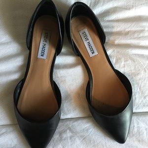 STEVE MADDEN FLATS. LIKE NEW. SZ 9