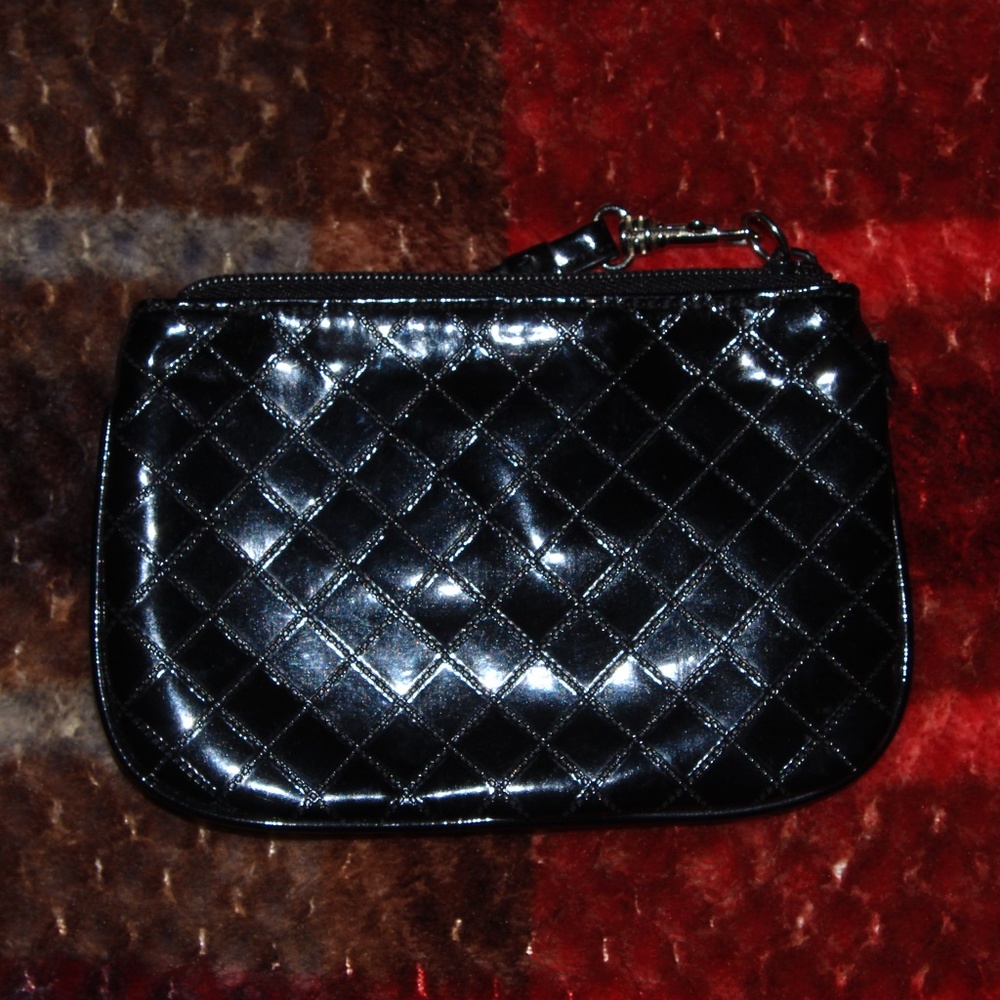 Nine&Co Wristlet - Picture 2 of 4