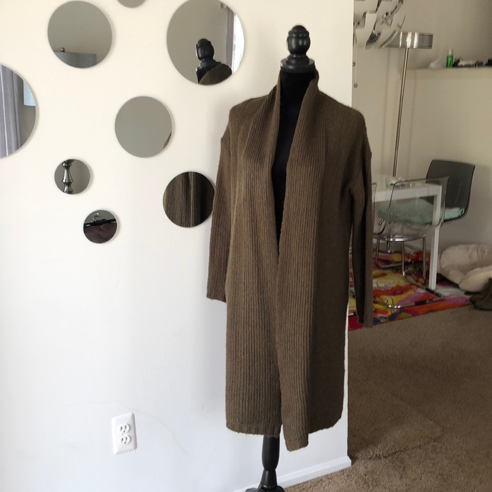 Forever 21 cardigan size s