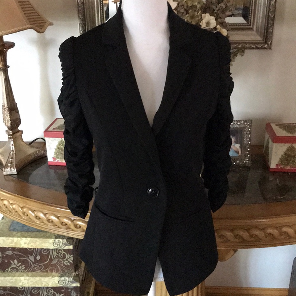 NEW BLACK BLAZER