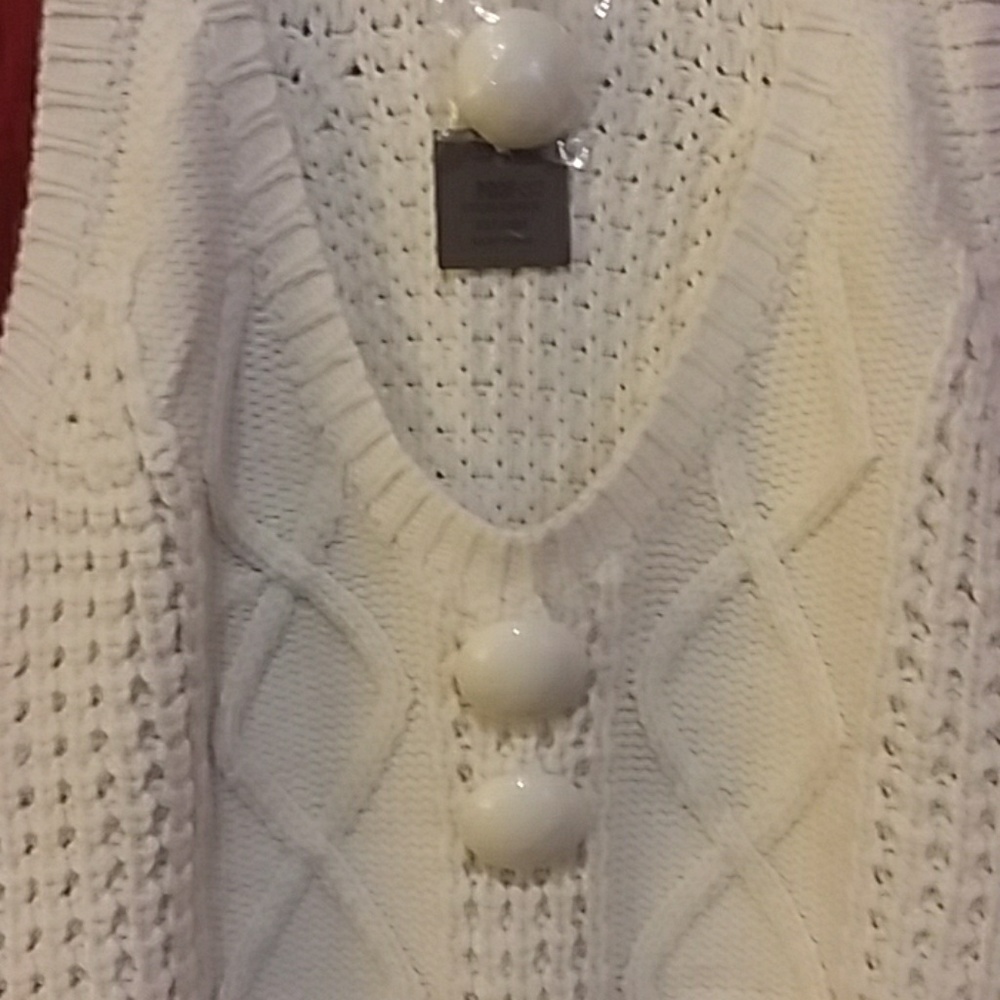 Sweater - Picture 2 of 3