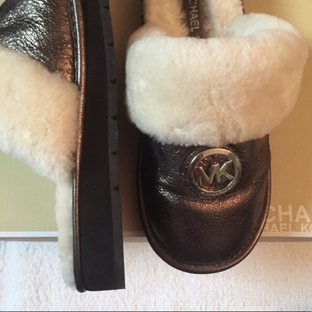 Michael Kors Indoor/Outdoor Slippers