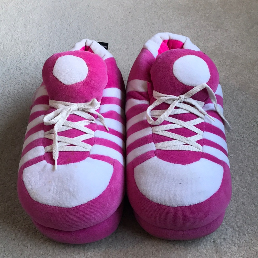 Go Happy Feet super comfy slippers