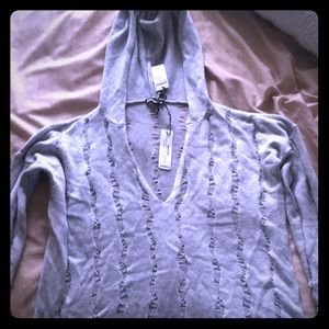 Brand new w tags Express sweater sz small.