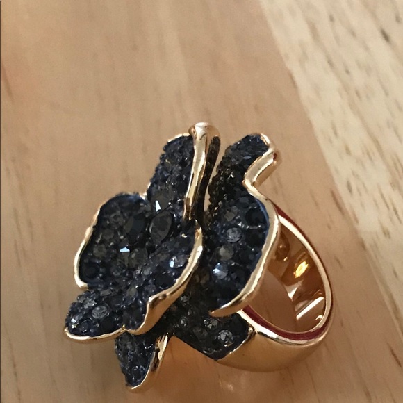 JOAN RIVERS RARE CRYSTAL BLK FLOWER COCKTAIL RING - Picture 6 of 6