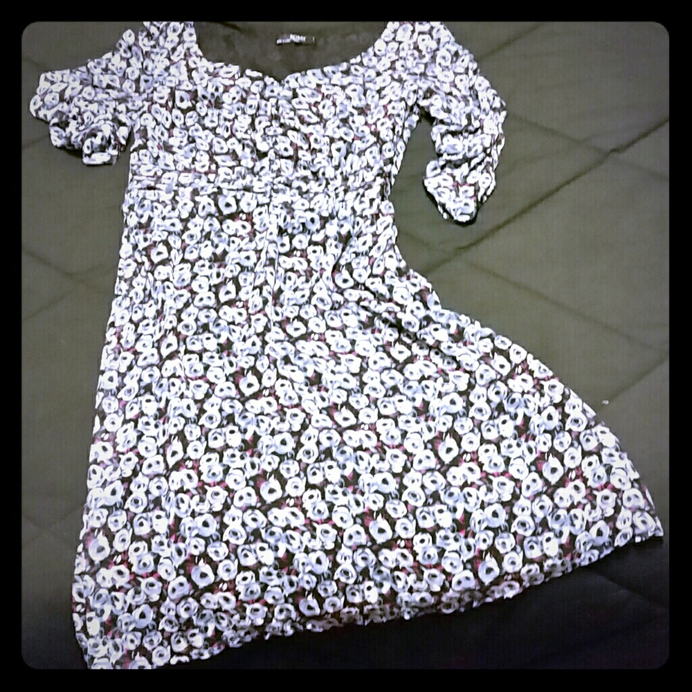 DRESS, lined, white, blue small flower prinflowing