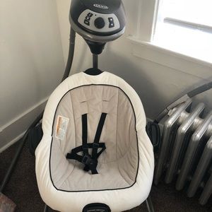Graco by swing and bouncer in one.