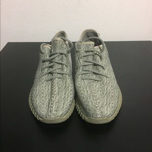Yeezys Moonrocks