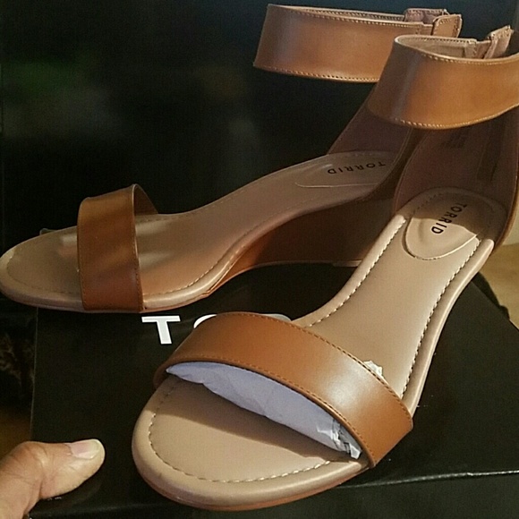 torrid Shoes - Torrid Cognac Double Strap Wedge Heels Sz.11w
