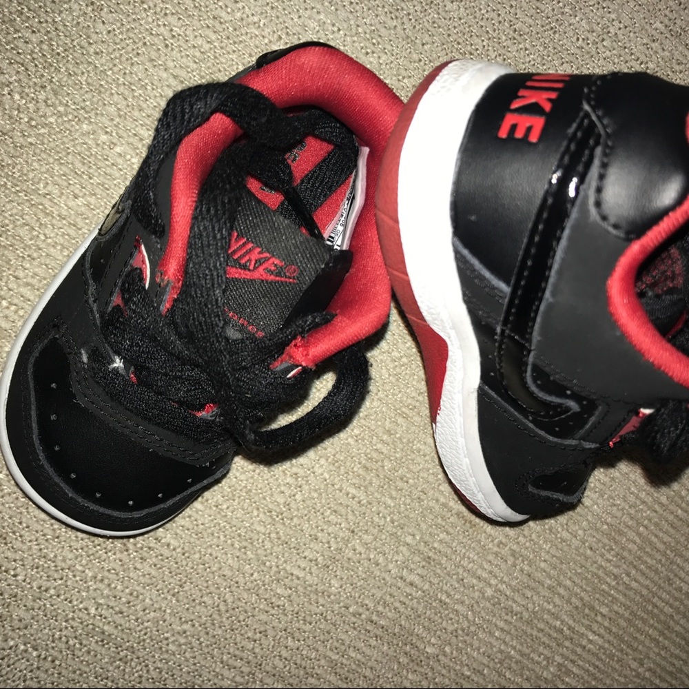 Baby Nike size 4c shoes