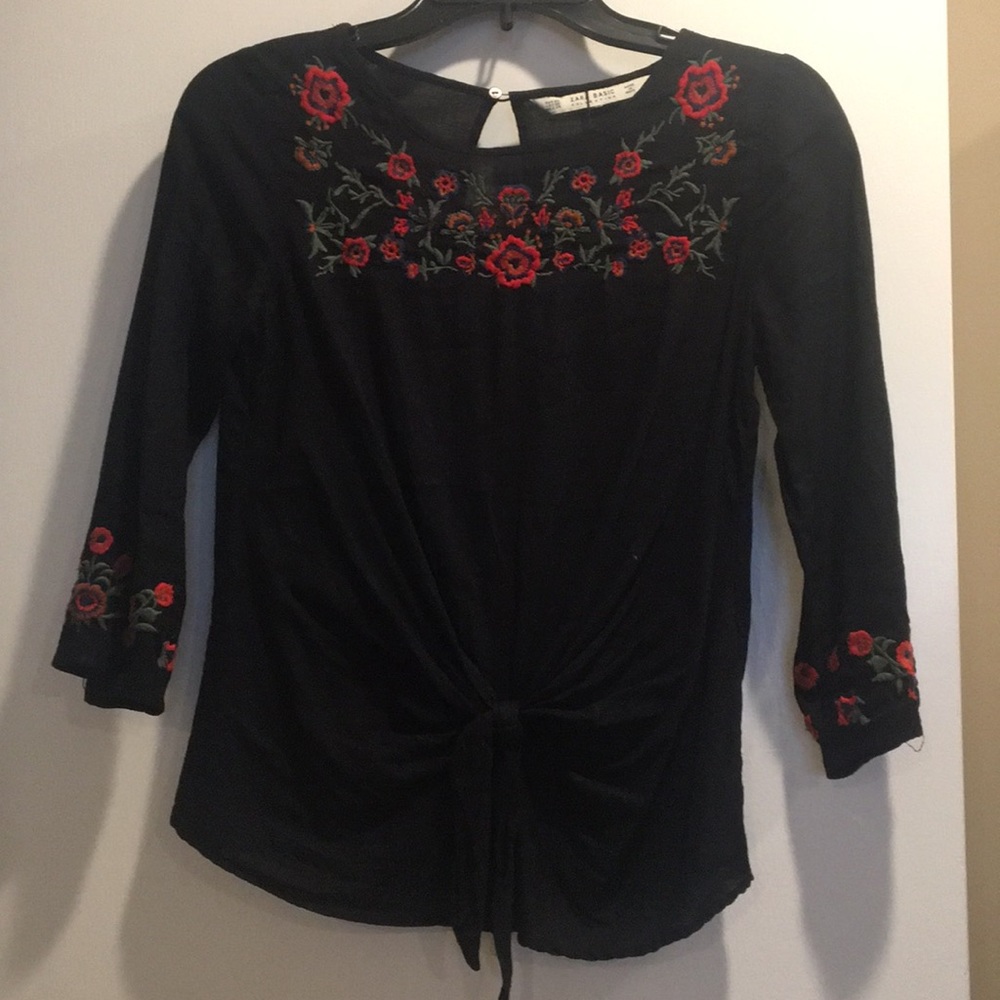 Zara Black top w embroidery