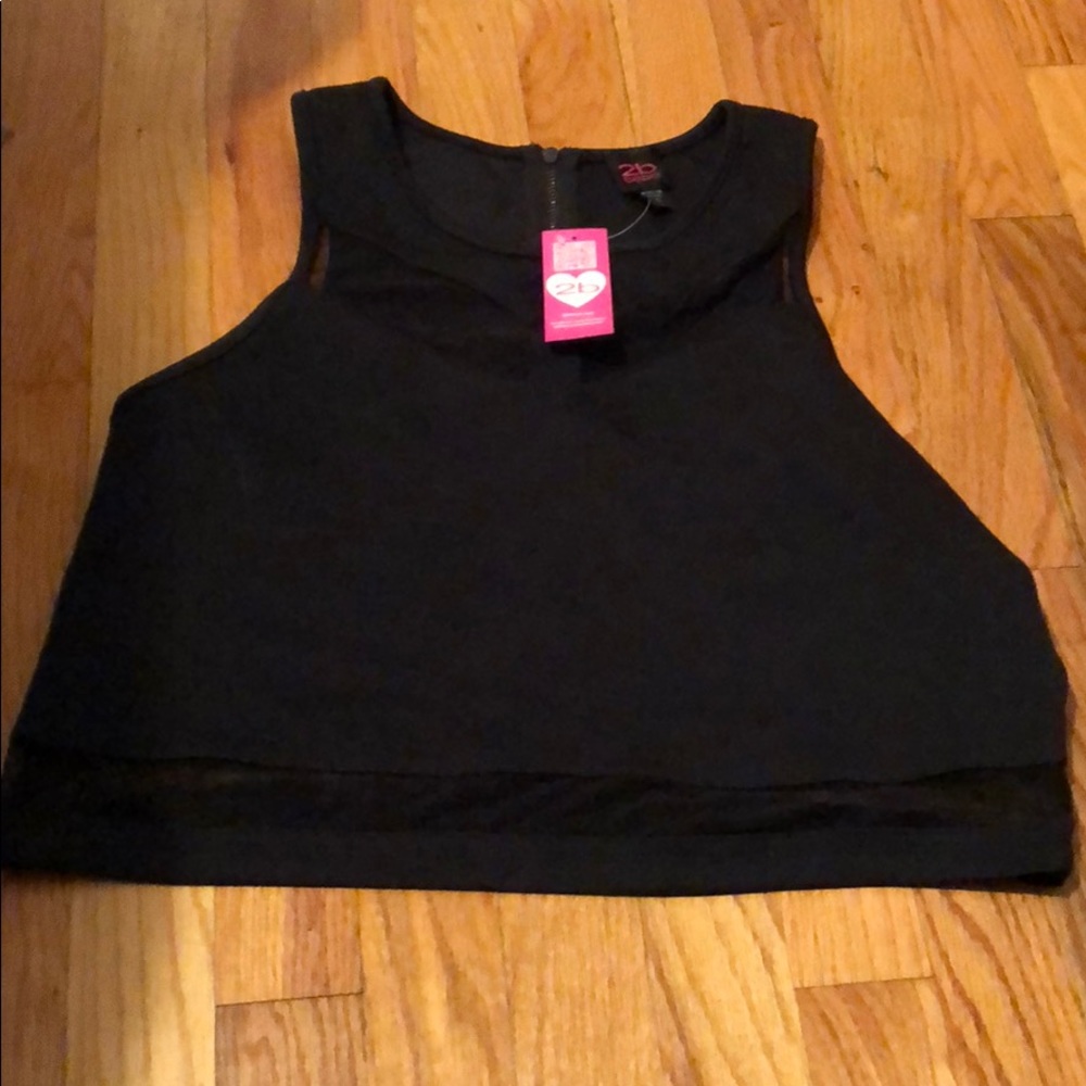 2b Bebe Crop top. Never worn