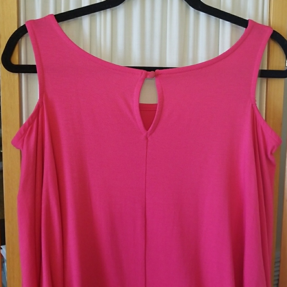 Cold shoulder hot pink Rompers ! - Picture 7 of 8