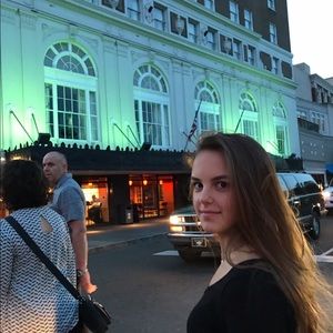 Meet your Posher, Jenna