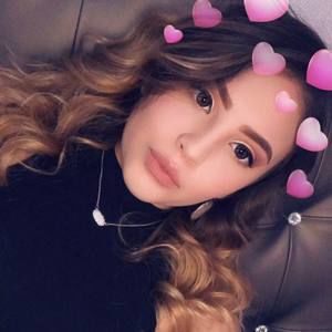 Meet your Posher, Gabriella