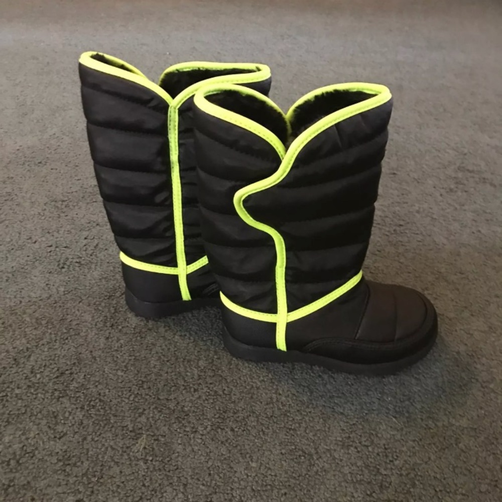 Toddler snow boots