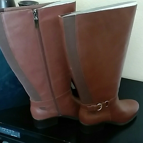 Brown Leather Riding  Boot - Picture 2 of 8