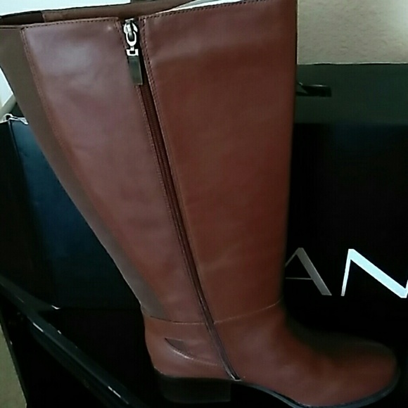 Brown Leather Riding  Boot - Picture 3 of 8