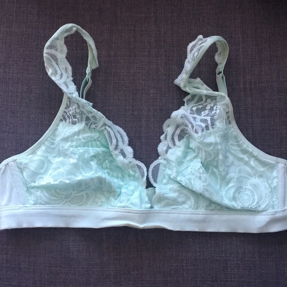 Victoria’s Secret Mint Lace Bralette - Medium
