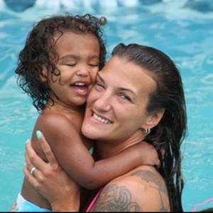 Meet your Posher, Casey