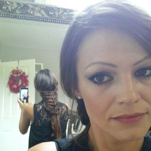 Meet your Posher, Carolyn