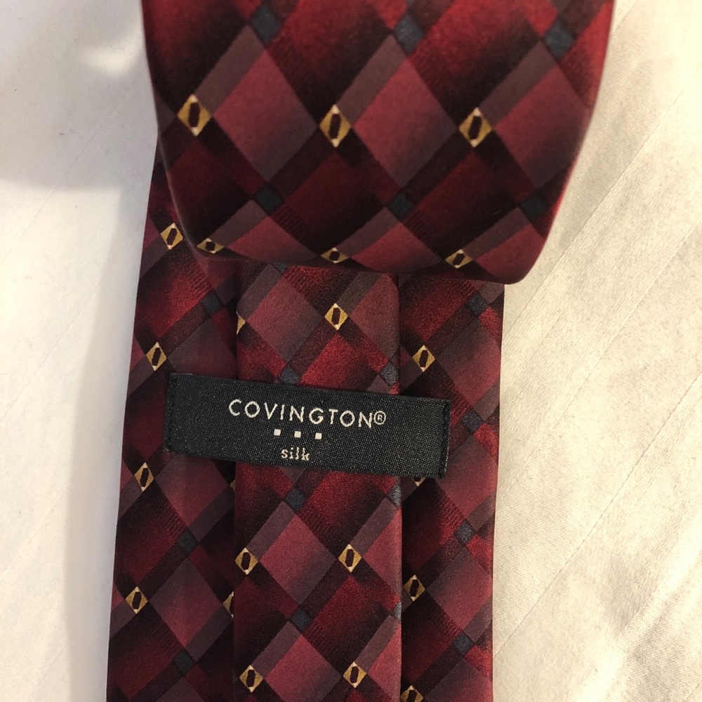 Cranberry Red Covington Tie
