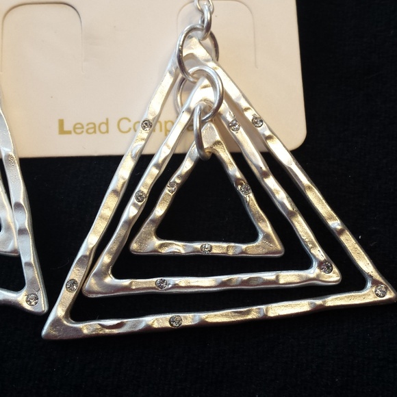 🐼Silver Tone Triangle Earrings with Rhinestones - Picture 2 of 3