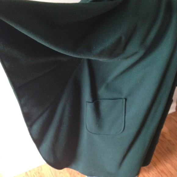 Bellantrae wool cape 😍 - Picture 2 of 6