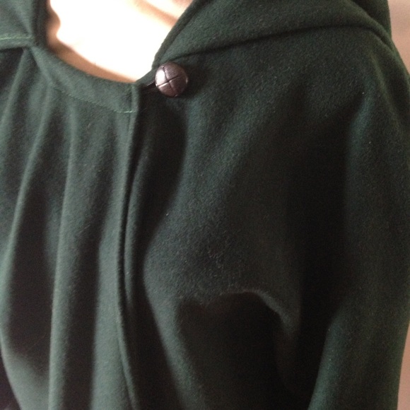 Bellantrae wool cape 😍 - Picture 4 of 6