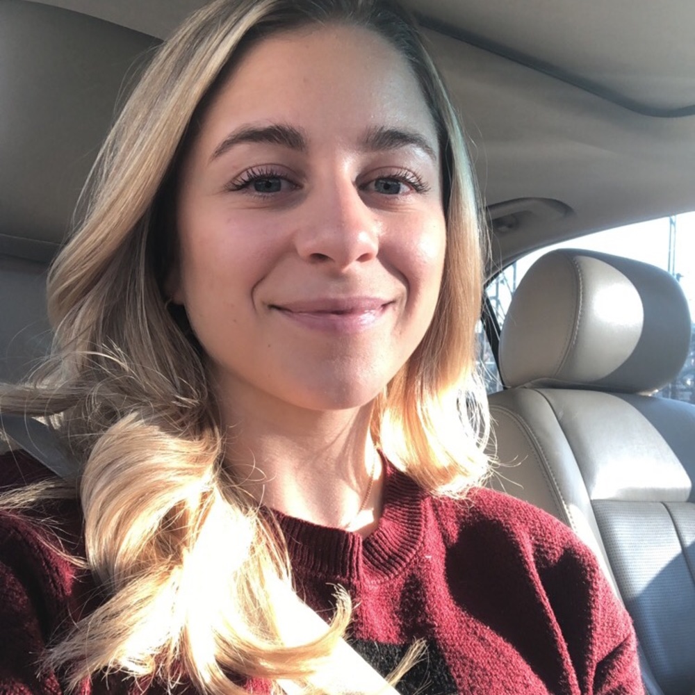 Meet your Posher, Monique