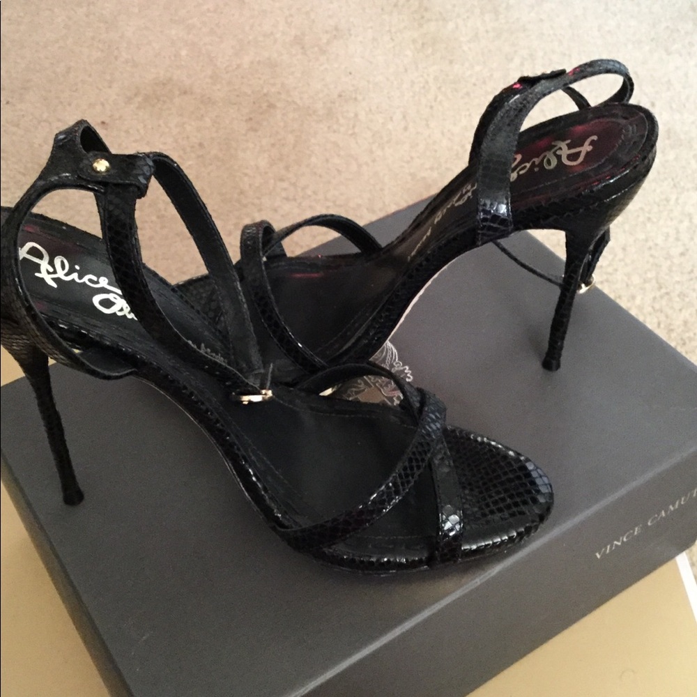 Shoe