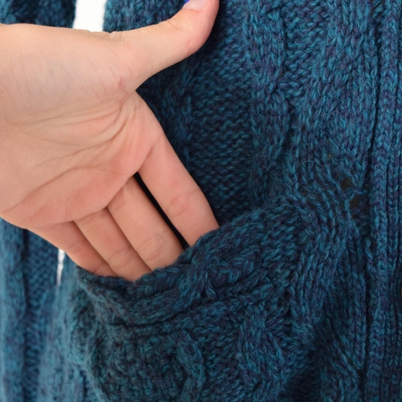 ❌SOLD❌Far Away From Close Cable Knit Hem Sweater - Picture 2 of 6