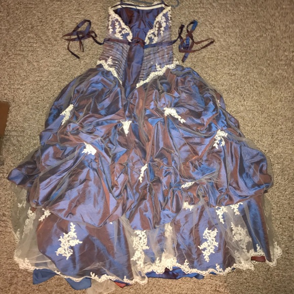 Lavender Fairytale Dress - Picture 3 of 6