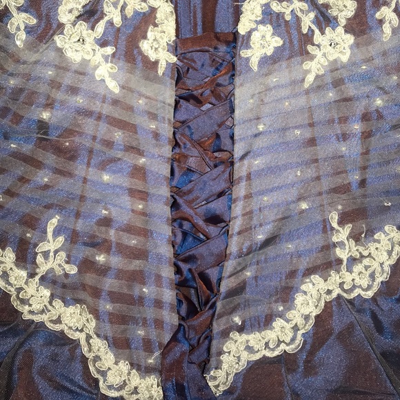 Lavender Fairytale Dress - Picture 4 of 6