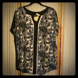 Beautiful top by Alberto Makali