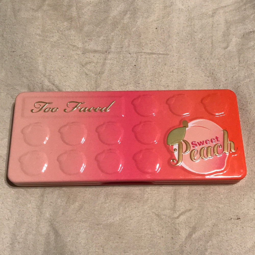 Too faced sweet peach palette
