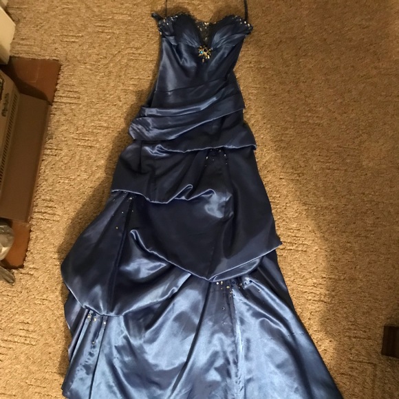 💎Timeless Blue Dress💎 - Picture 4 of 8