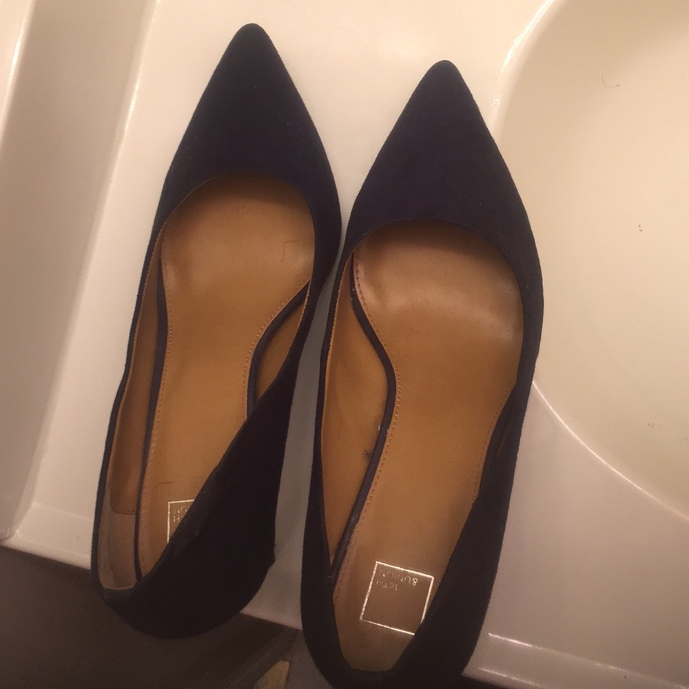 14 & UNION NAVY BLUE PUMPS
