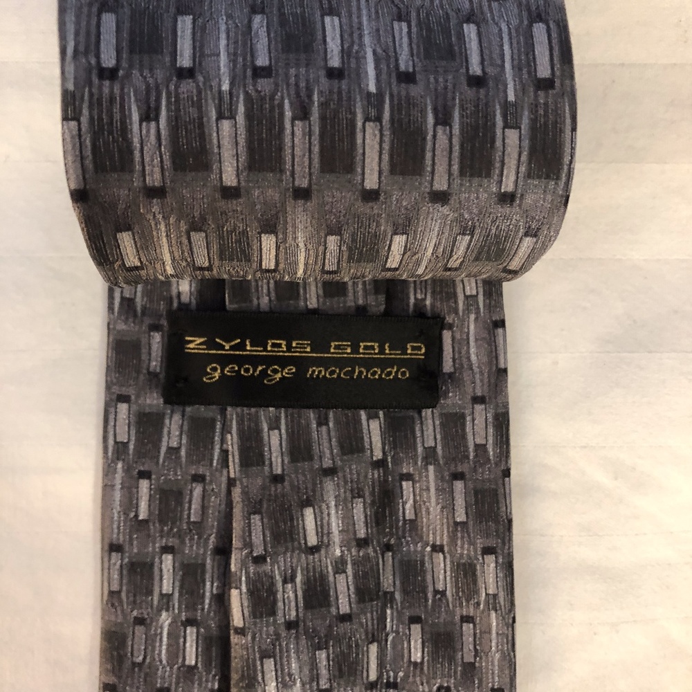 Gray Patterned George Machado Tie