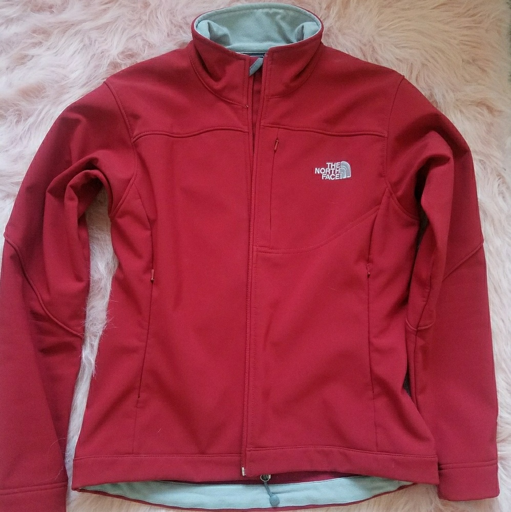 * SOLD* M heat gear The North Face jacket