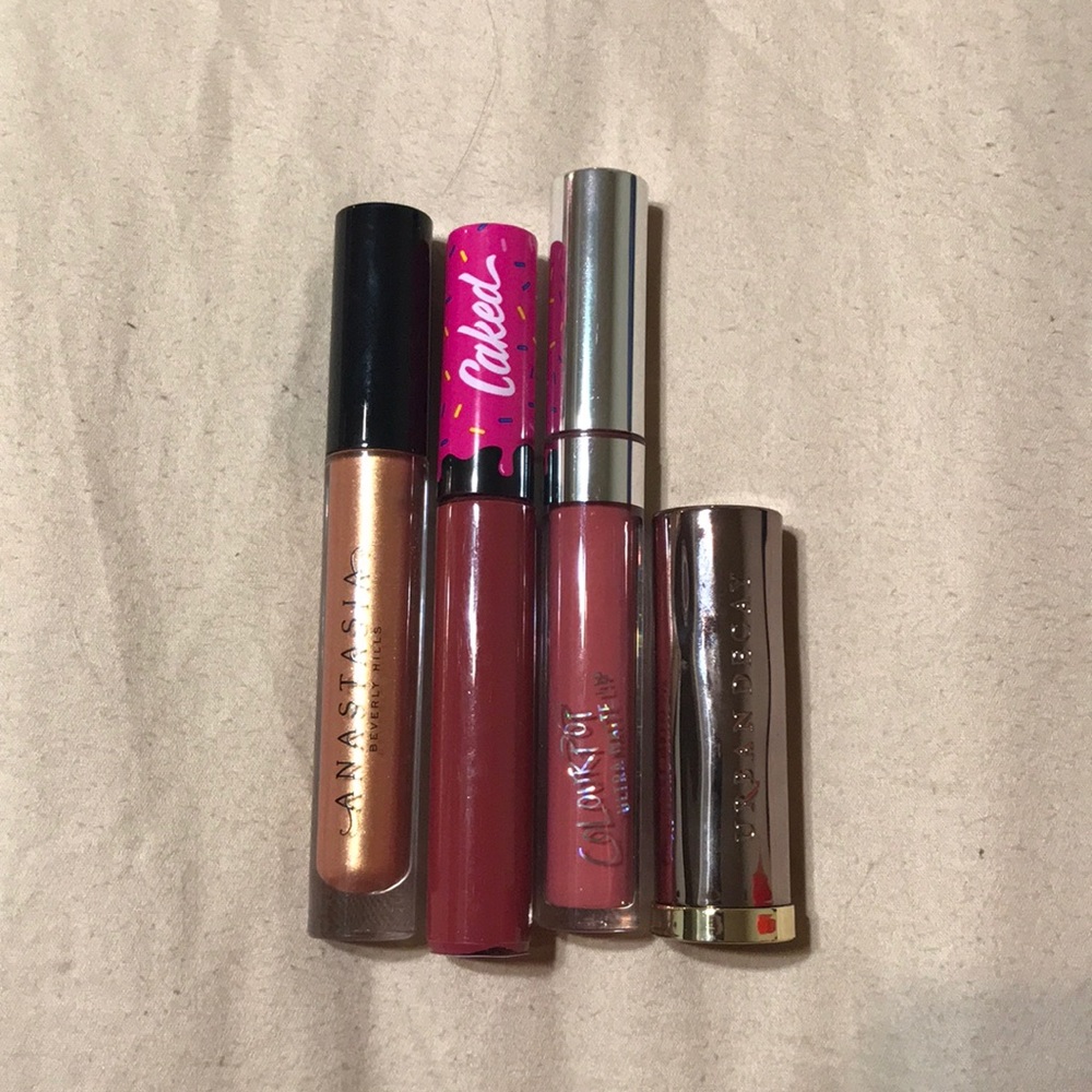 Lippies and lipstick