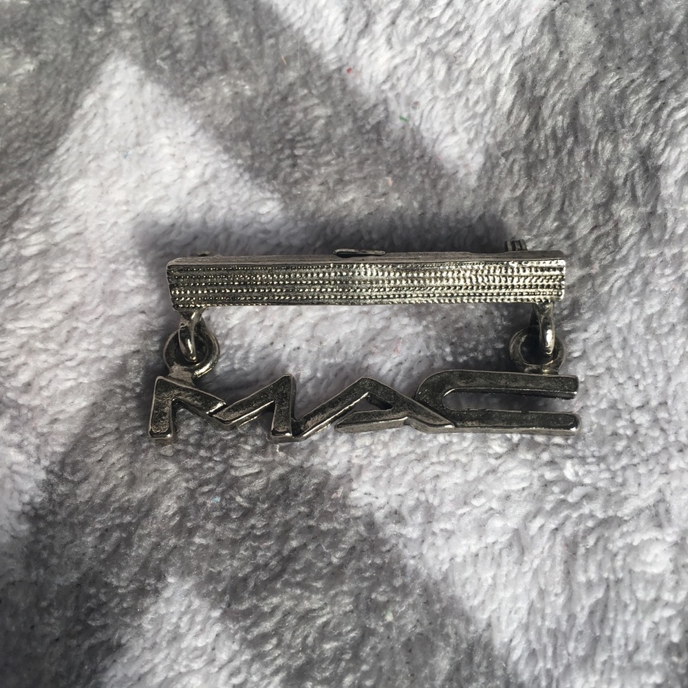 MAC pin