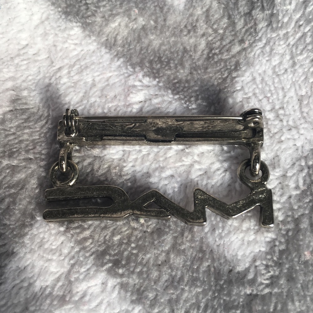 MAC pin - Picture 3 of 5