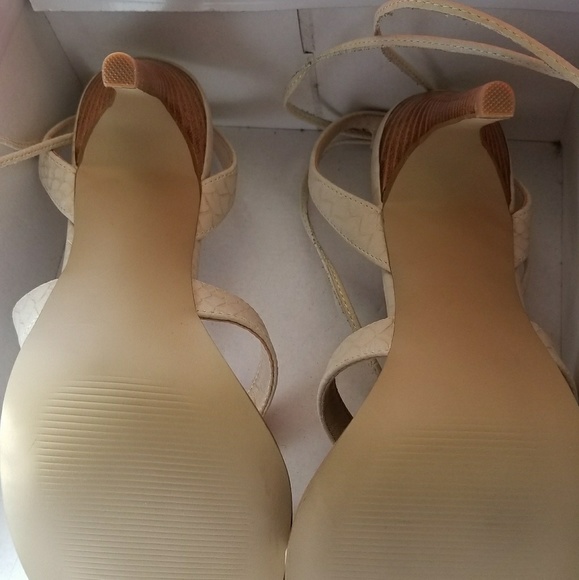 Sexy Lace up final price - Picture 3 of 4