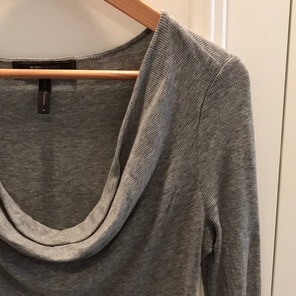 BCBG thin top - Picture 3 of 4